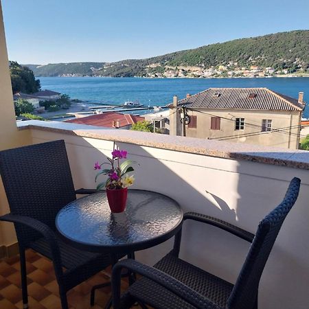 Ljubica Apartments And Rooms Supetarska Draga Zewnętrze zdjęcie