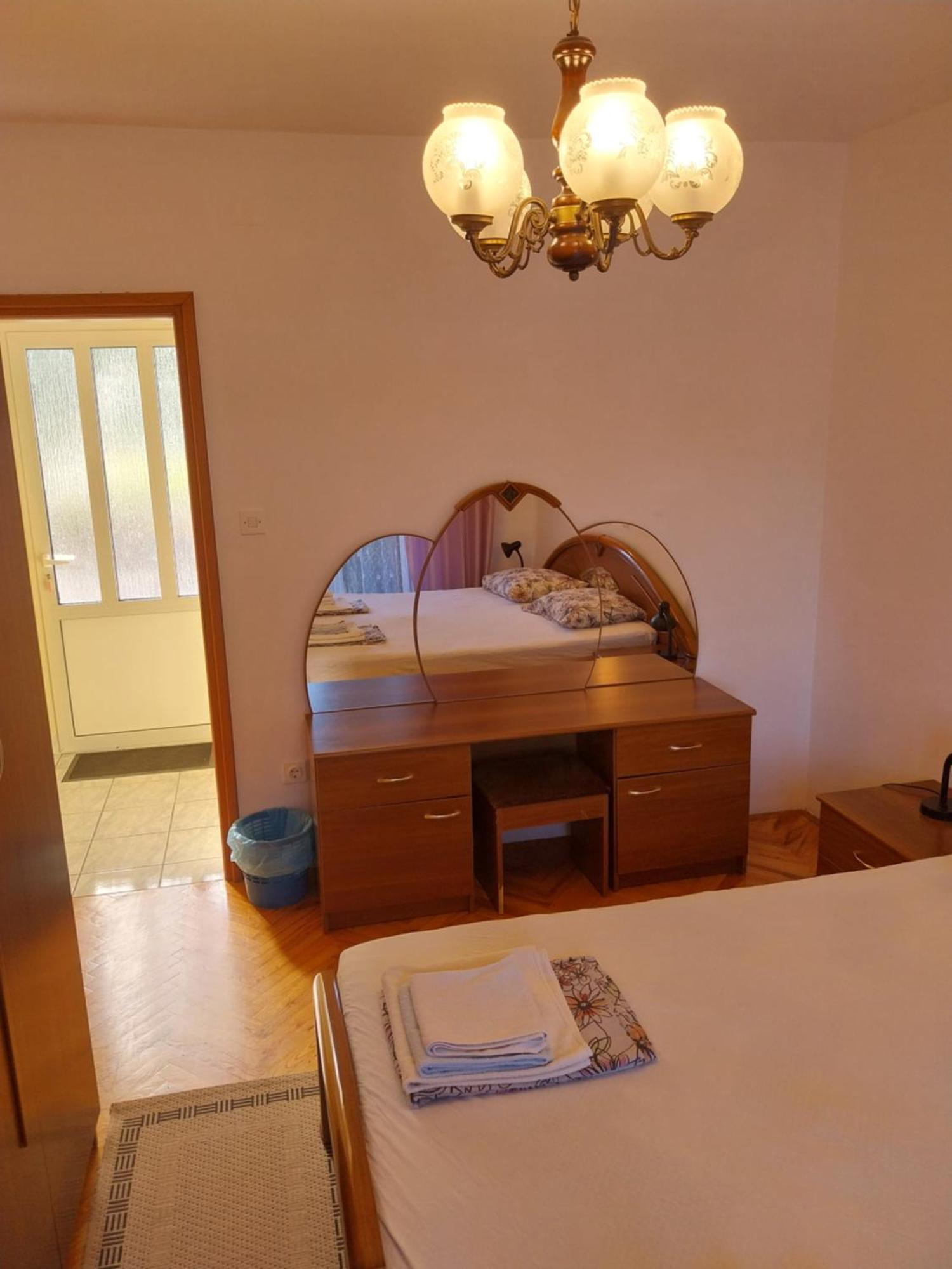 Ljubica Apartments And Rooms Supetarska Draga Zewnętrze zdjęcie