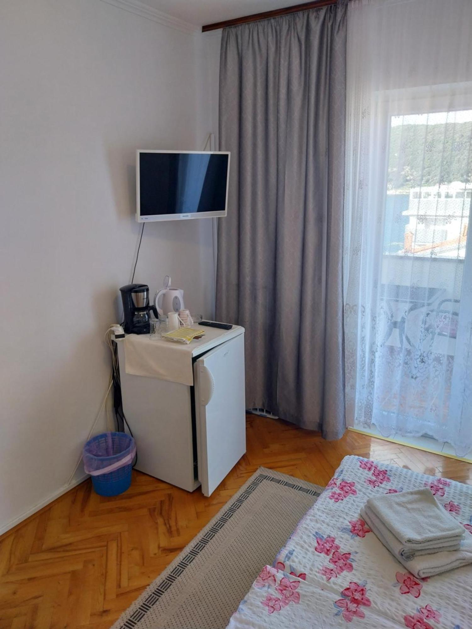 Ljubica Apartments And Rooms Supetarska Draga Zewnętrze zdjęcie
