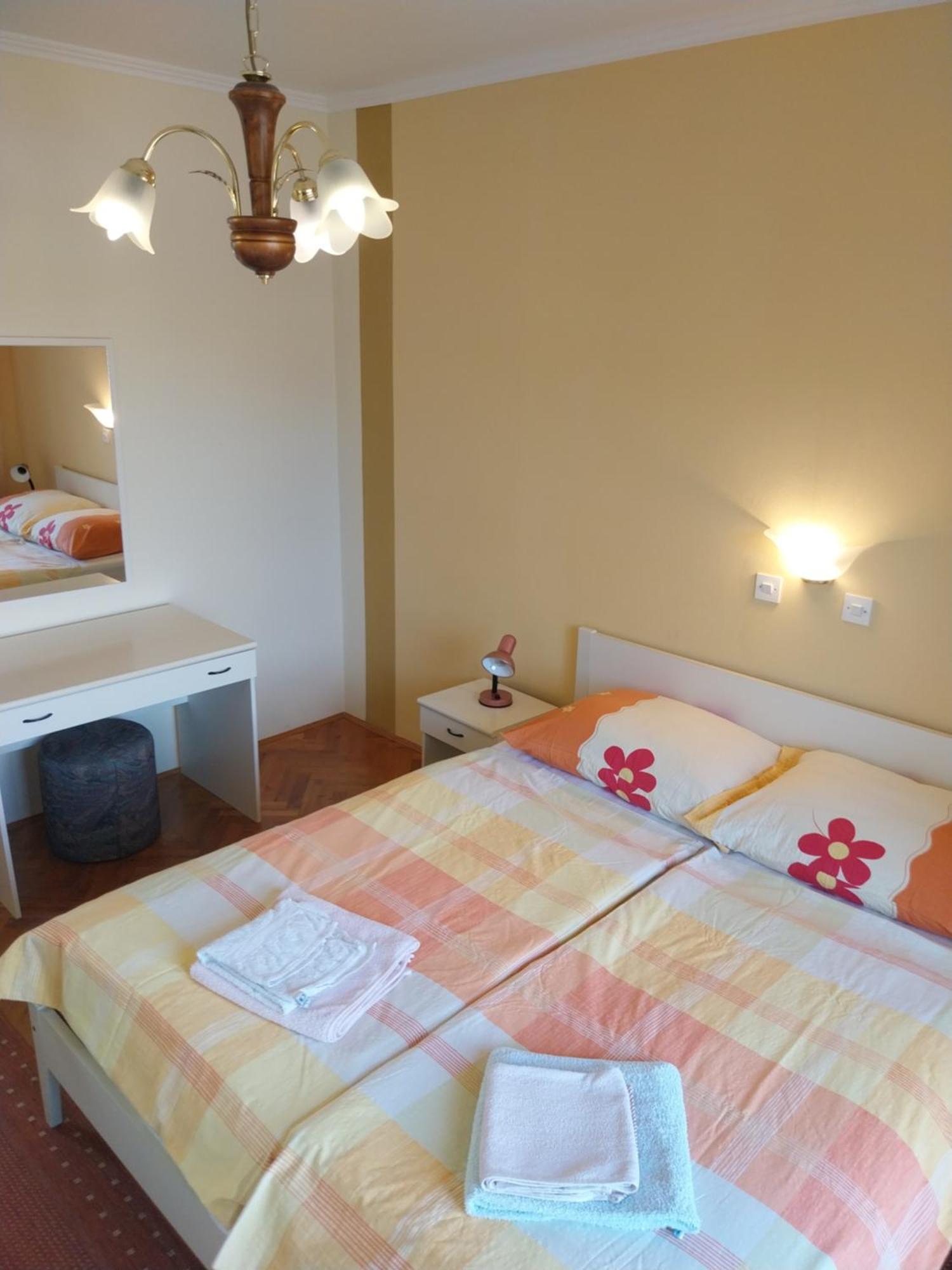 Ljubica Apartments And Rooms Supetarska Draga Zewnętrze zdjęcie